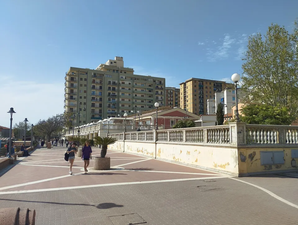 Dove mangiare a Follonica: ristoranti e pizzerie tra centro e pineta