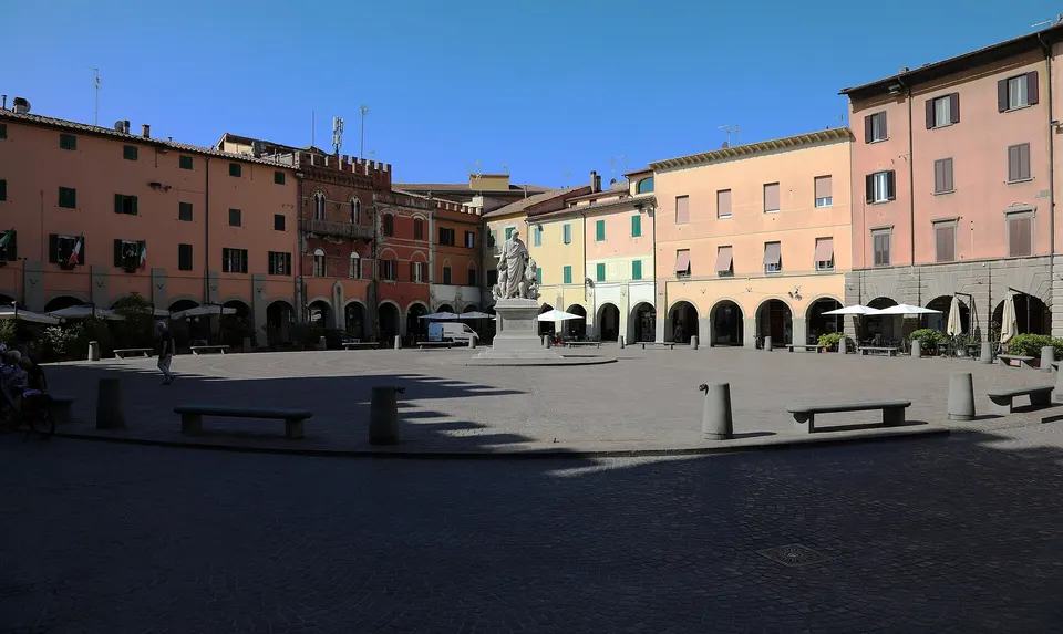 Dove fare l'aperitivo a Grosseto: wine bar ed enoteche tra le mura