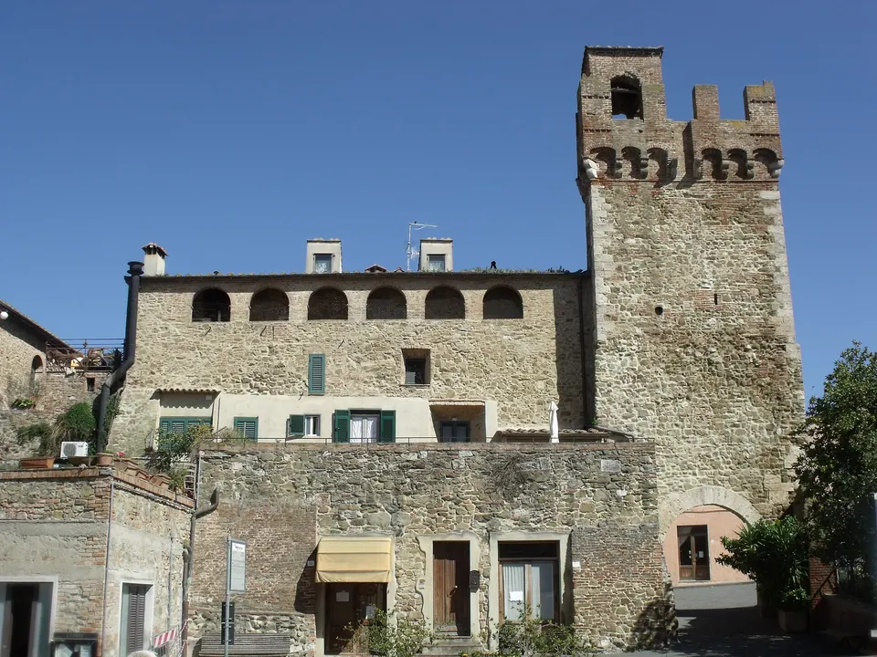 IstiaDOmbronePortaGrossetana1
