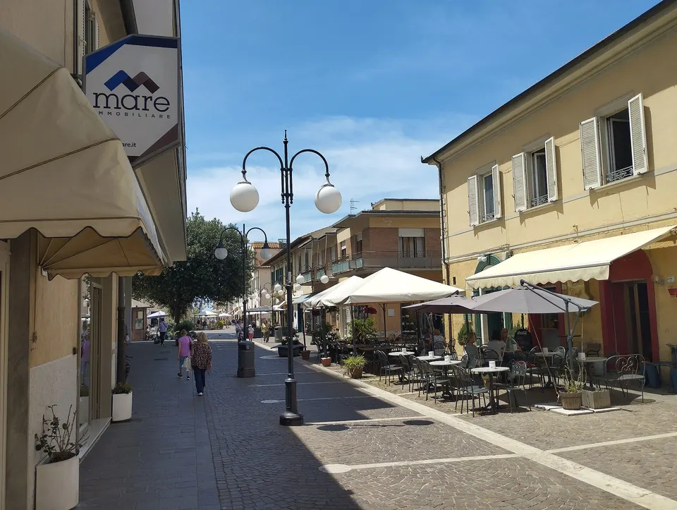 Via Roma, Follonica